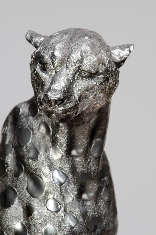 Silver Cheetah Figurine - Handcrafted Silver Sculpture for Sophisticated Home Decor Home Decor Jade Epimetheus   